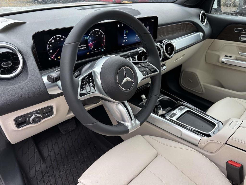 new 2026 Mercedes-Benz GLB 250 car