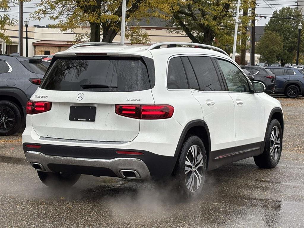 new 2026 Mercedes-Benz GLB 250 car