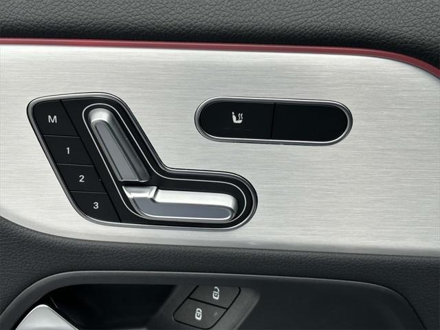 new 2025 Mercedes-Benz GLA 250 car, priced at $50,280
