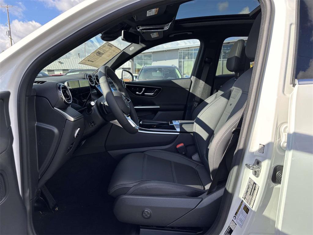 new 2026 Mercedes-Benz GLC 300 car