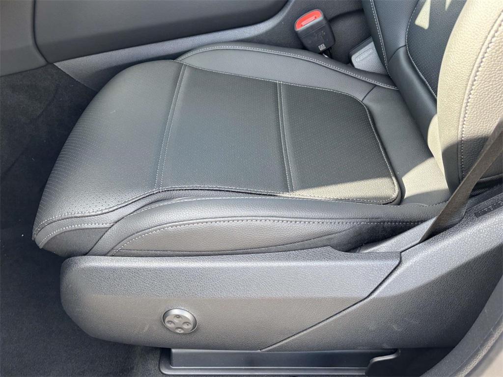 new 2026 Mercedes-Benz GLC 300 car