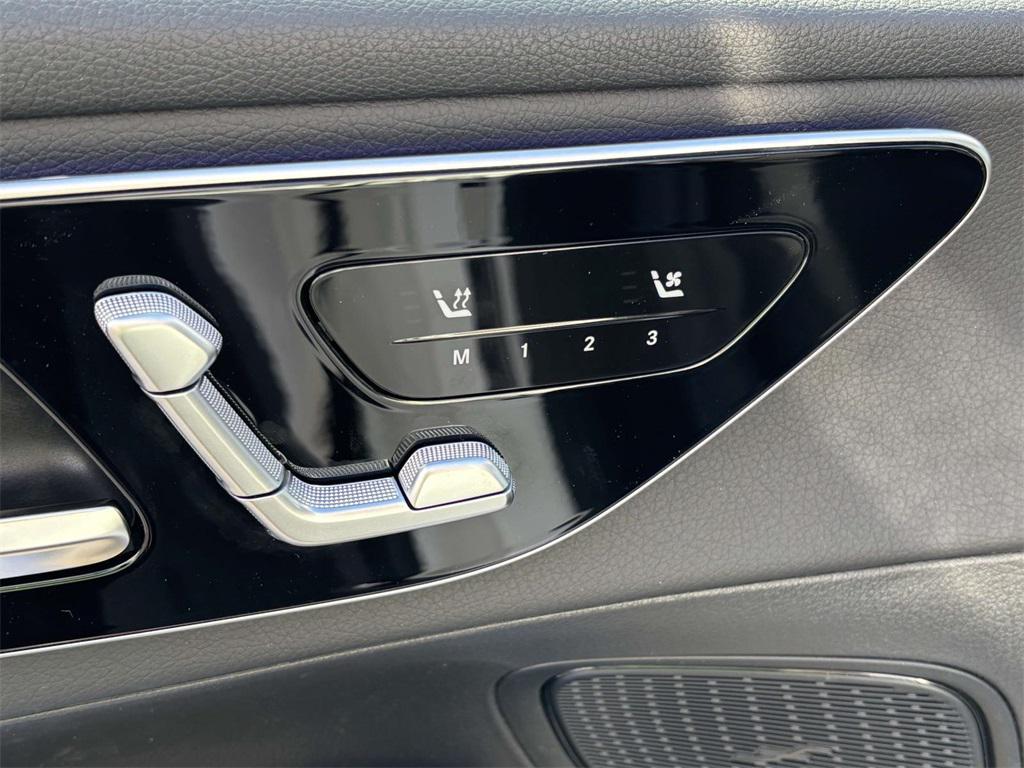 new 2026 Mercedes-Benz GLC 300 car