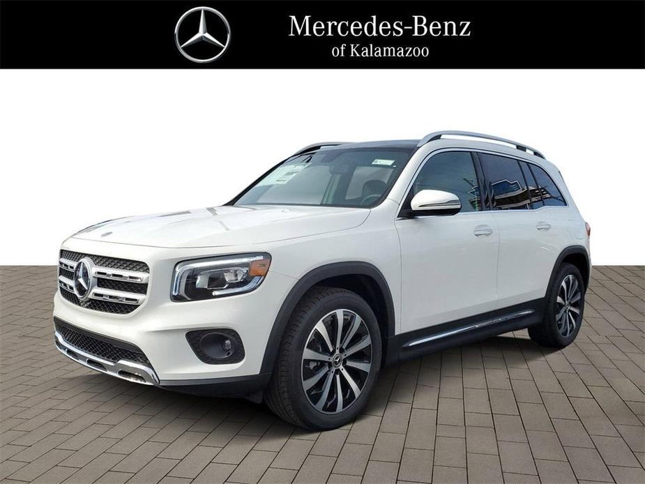 new 2023 Mercedes-Benz GLB 250 car, priced at $50,245