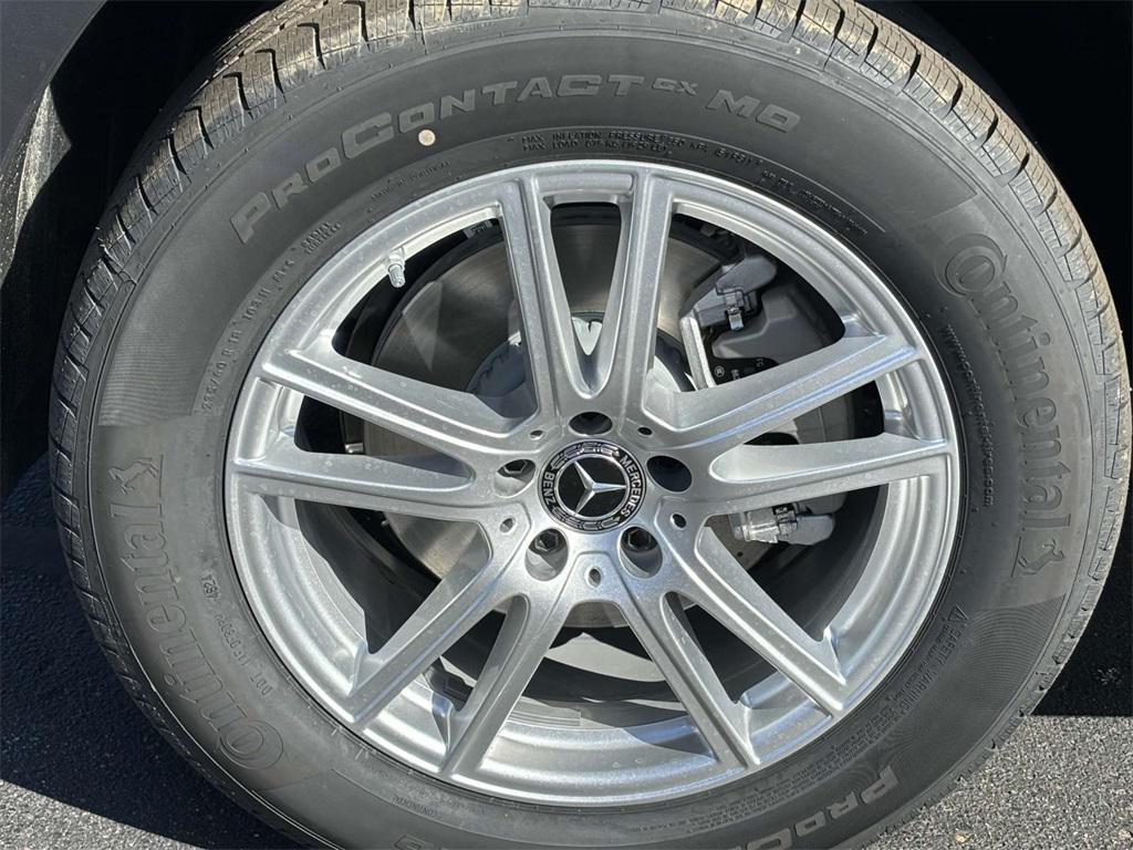 new 2025 Mercedes-Benz GLC 300 car, priced at $54,900
