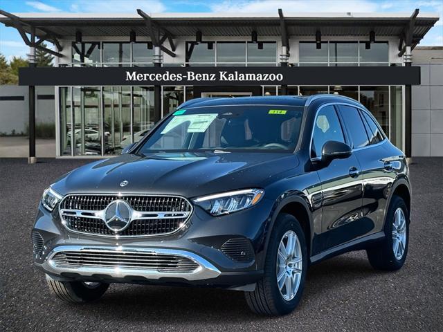 new 2025 Mercedes-Benz GLC 300 car