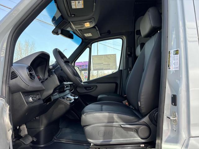 new 2025 Mercedes-Benz Sprinter 2500 car, priced at $53,188