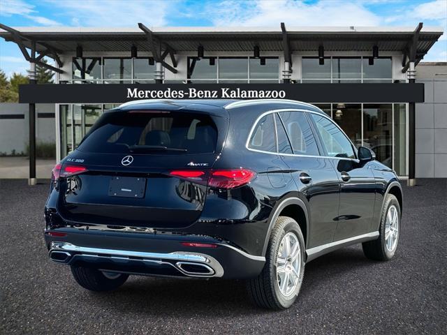 new 2025 Mercedes-Benz GLC 300 car