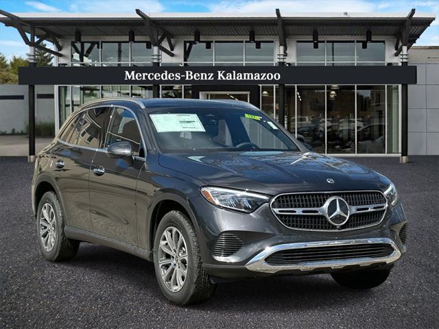 new 2025 Mercedes-Benz GLC 300 car