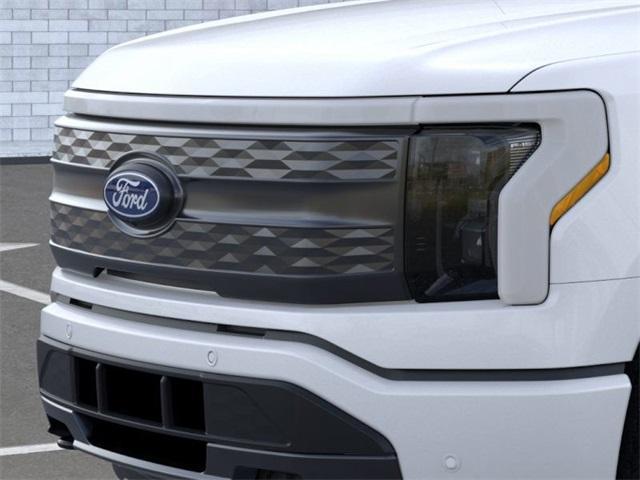 new 2025 Ford F-150 Lightning car