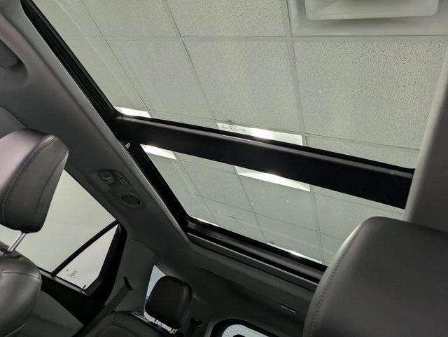 used 2022 Ford Explorer car, priced at $32,900