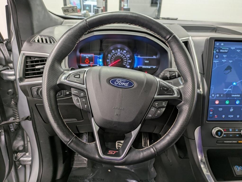 used 2022 Ford Edge car, priced at $29,638