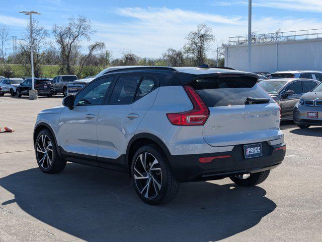 used 2022 Volvo XC40 car, priced at $31,054