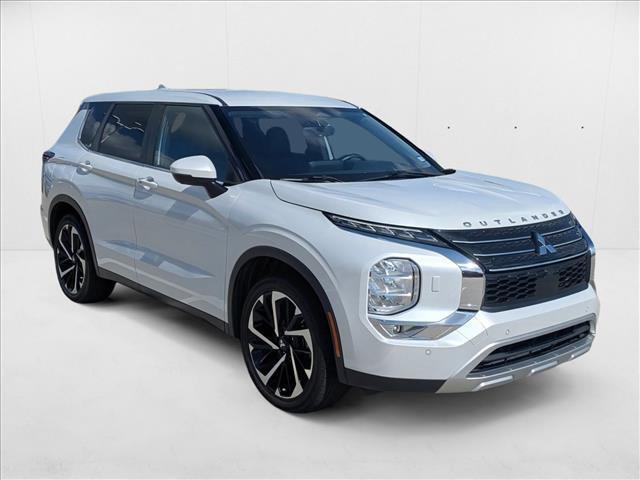 used 2022 Mitsubishi Outlander car, priced at $22,992
