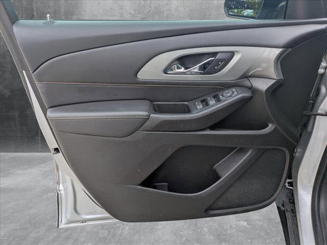 used 2021 Chevrolet Traverse car, priced at $20,498