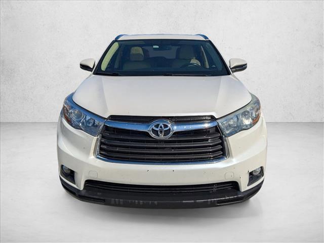 used 2015 Toyota Highlander car, priced at $16,536