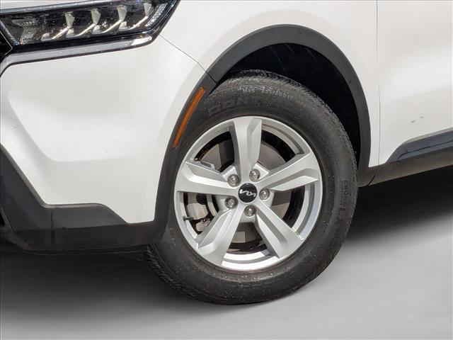 used 2023 Kia Sorento car, priced at $23,989