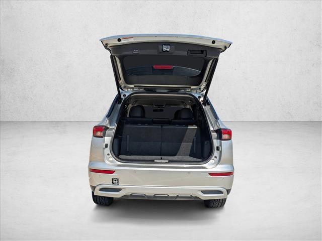 used 2024 Mitsubishi Outlander car, priced at $20,492