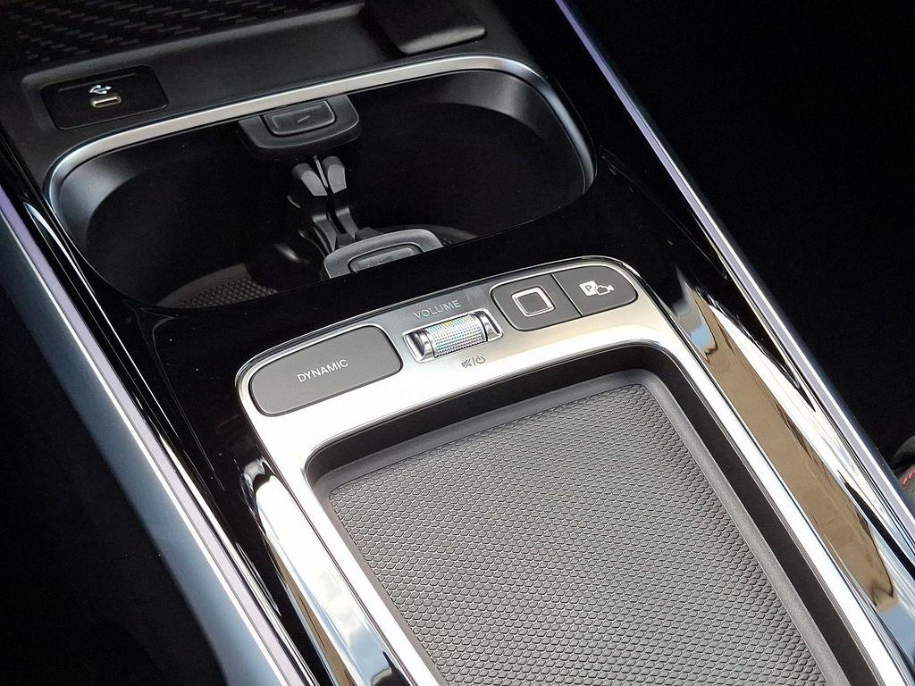 used 2025 Mercedes-Benz GLB 250 car, priced at $48,010