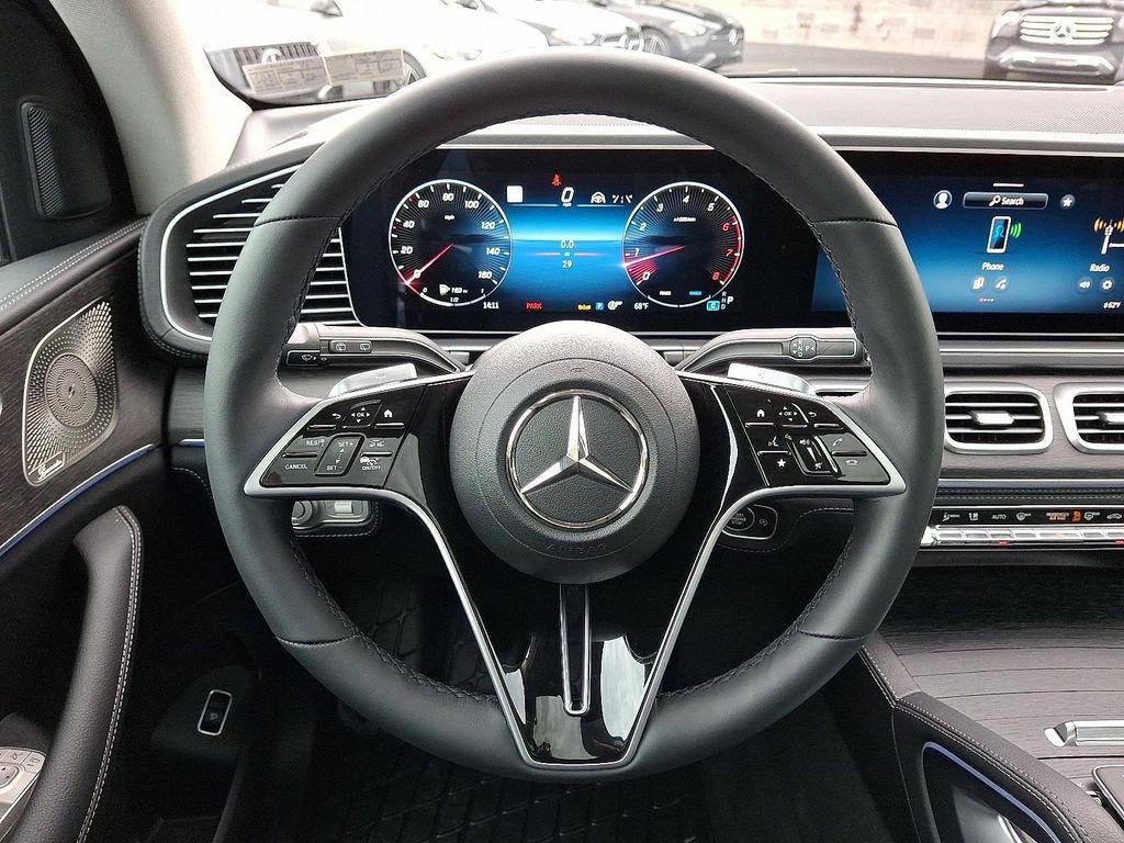 new 2025 Mercedes-Benz GLE 450 car, priced at $100,585