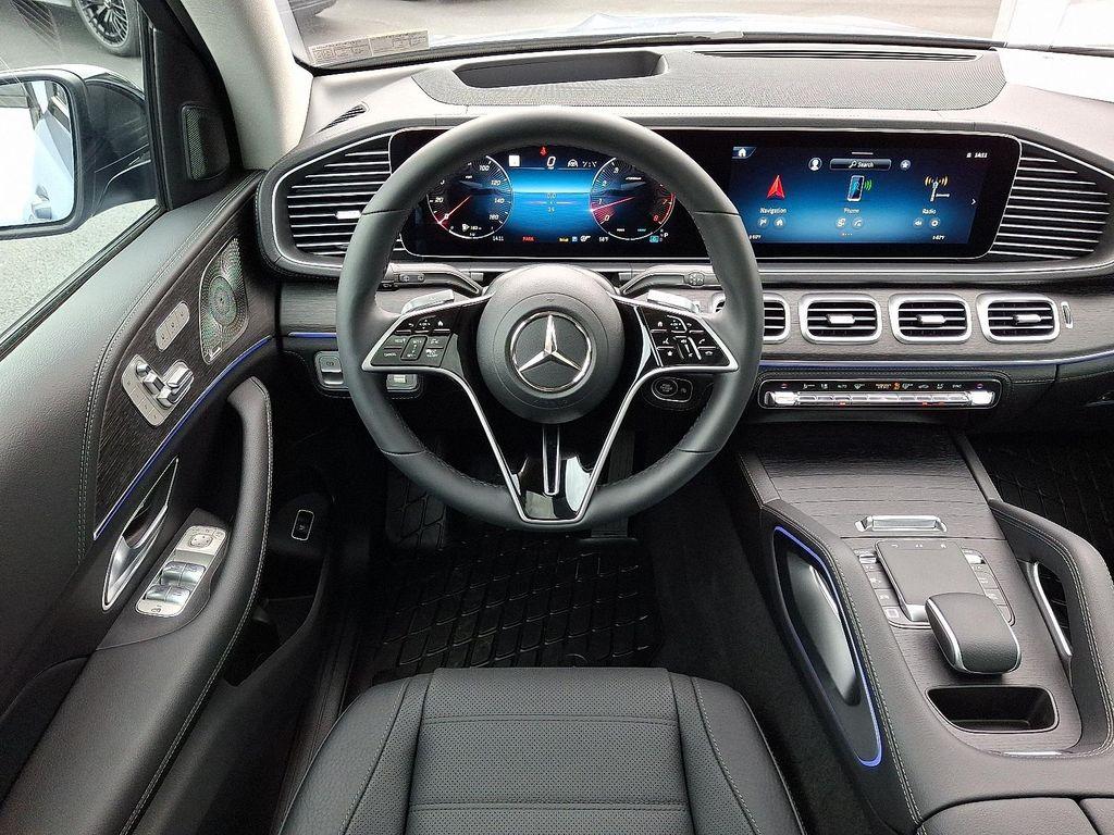 new 2025 Mercedes-Benz GLE 450 car, priced at $100,585