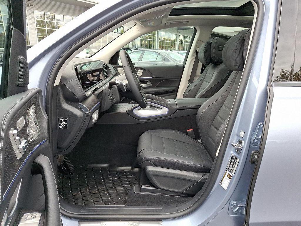 new 2025 Mercedes-Benz GLE 450 car, priced at $100,585