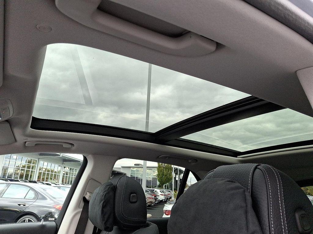 new 2025 Mercedes-Benz GLE 450 car, priced at $100,585