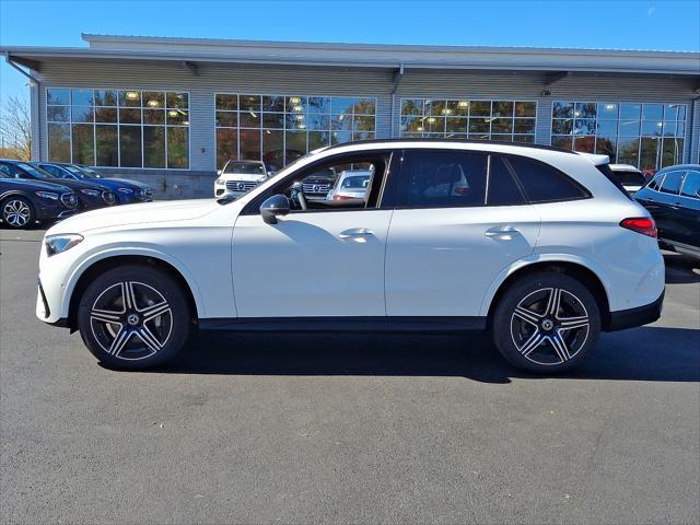 new 2025 Mercedes-Benz GLC 300 car, priced at $61,045