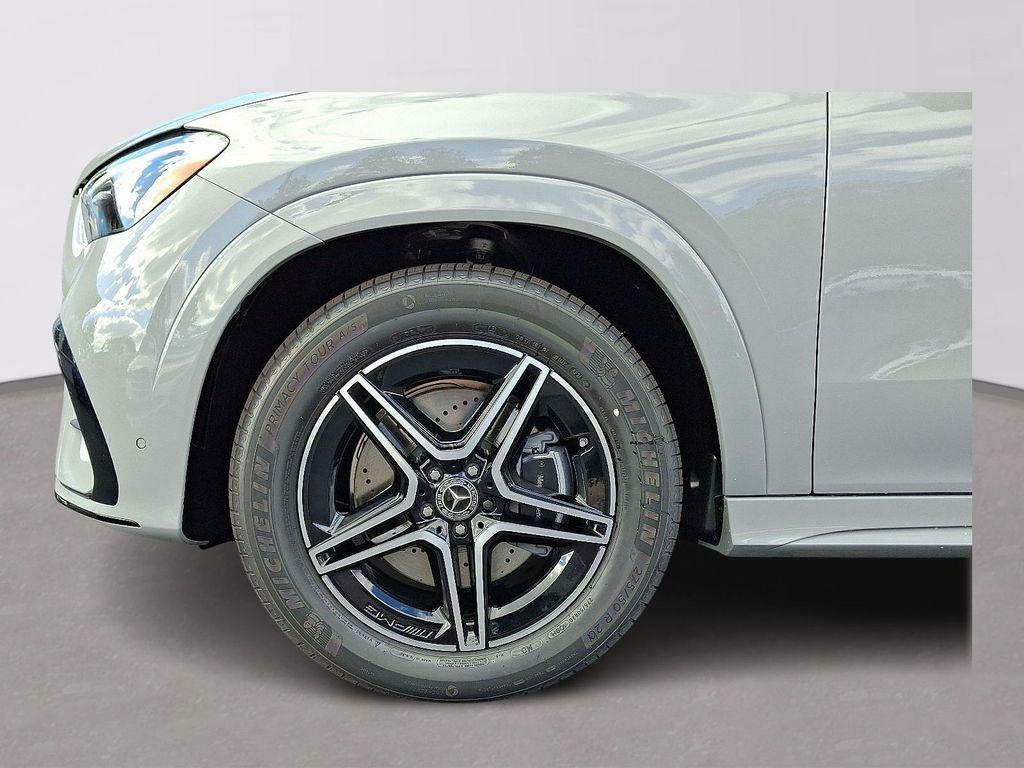 new 2026 Mercedes-Benz GLE 450 car, priced at $85,150