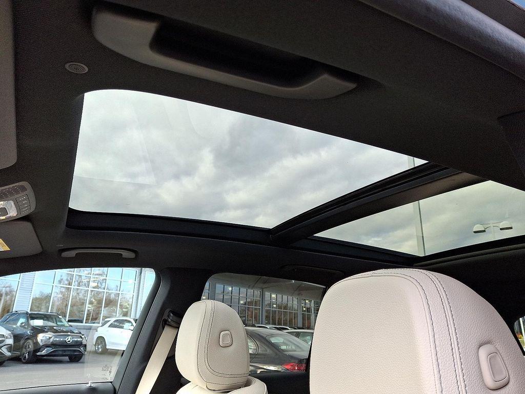 used 2025 Mercedes-Benz GLE 450 car, priced at $72,991