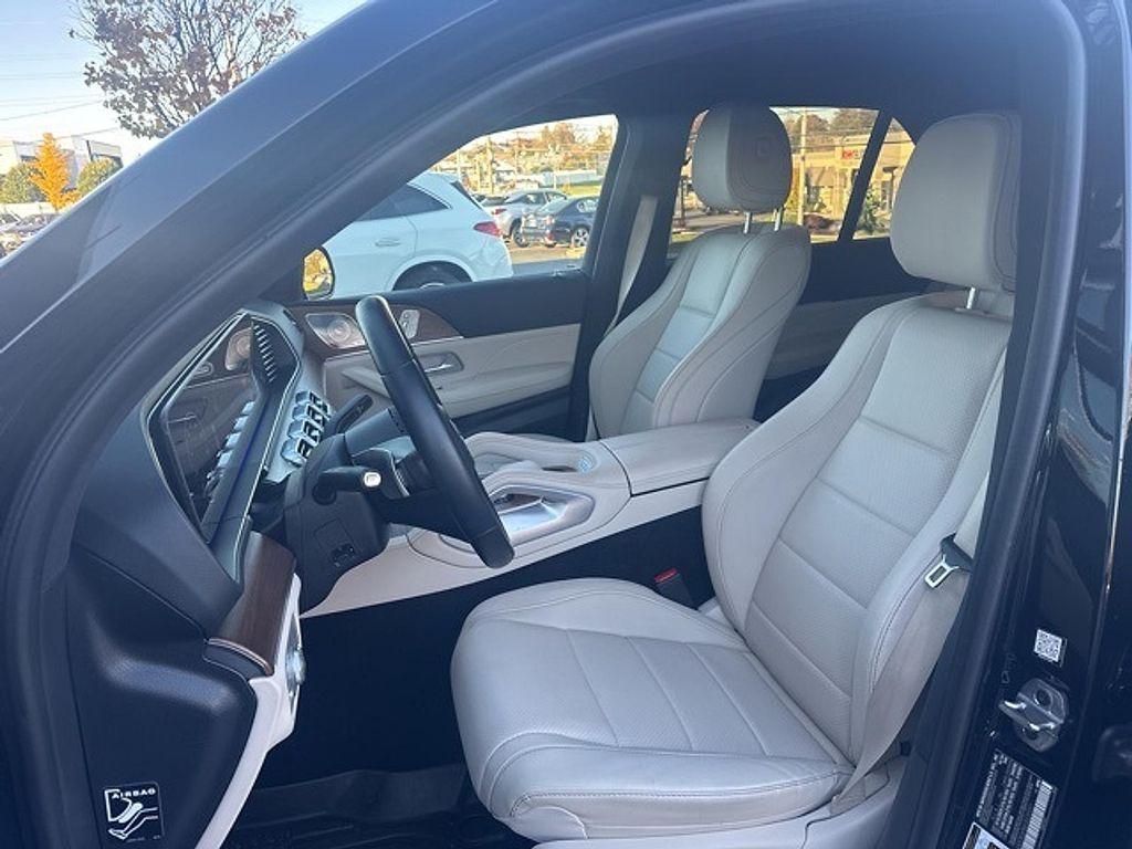 used 2025 Mercedes-Benz GLE 450 car, priced at $72,991