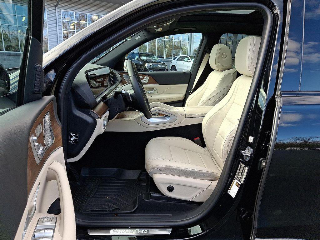 used 2025 Mercedes-Benz GLE 450 car, priced at $72,991