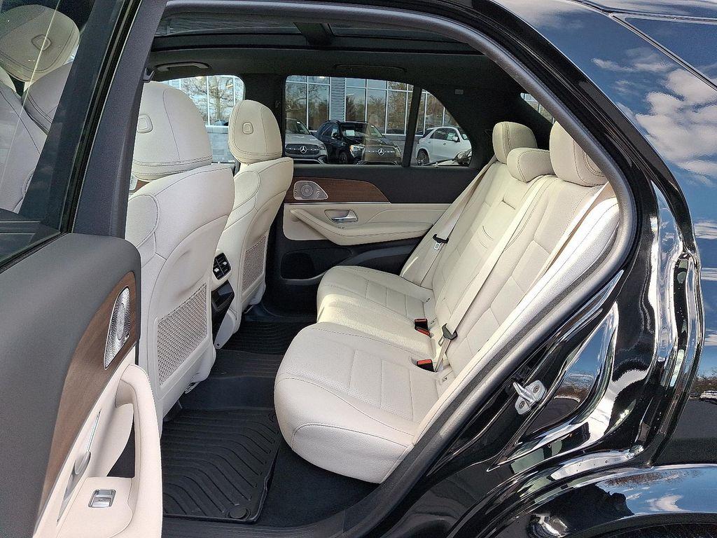 used 2025 Mercedes-Benz GLE 450 car, priced at $72,991