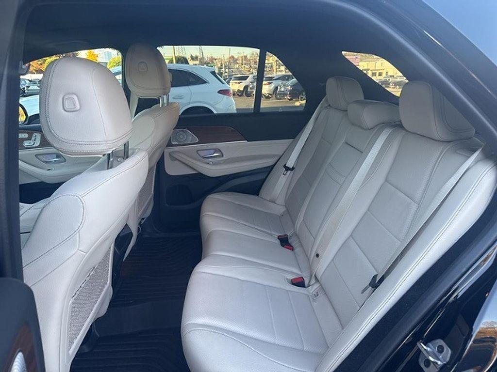 used 2025 Mercedes-Benz GLE 450 car, priced at $72,991