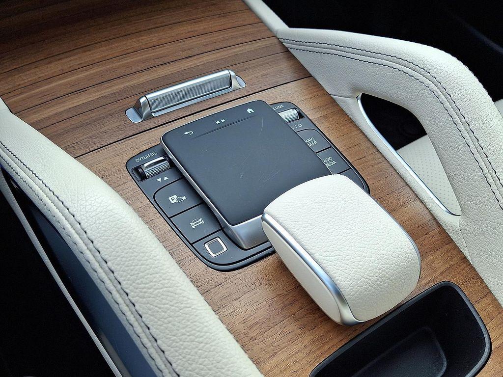 used 2025 Mercedes-Benz GLE 450 car, priced at $72,991