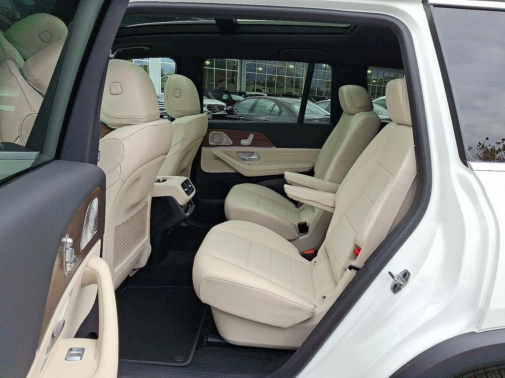 new 2025 Mercedes-Benz GLS 450 car, priced at $91,775