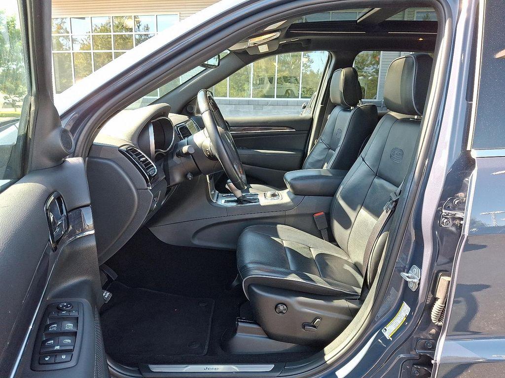 used 2020 Jeep Grand Cherokee car, priced at $28,075
