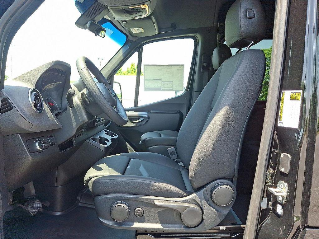 new 2025 Mercedes-Benz Sprinter 2500 car, priced at $81,381