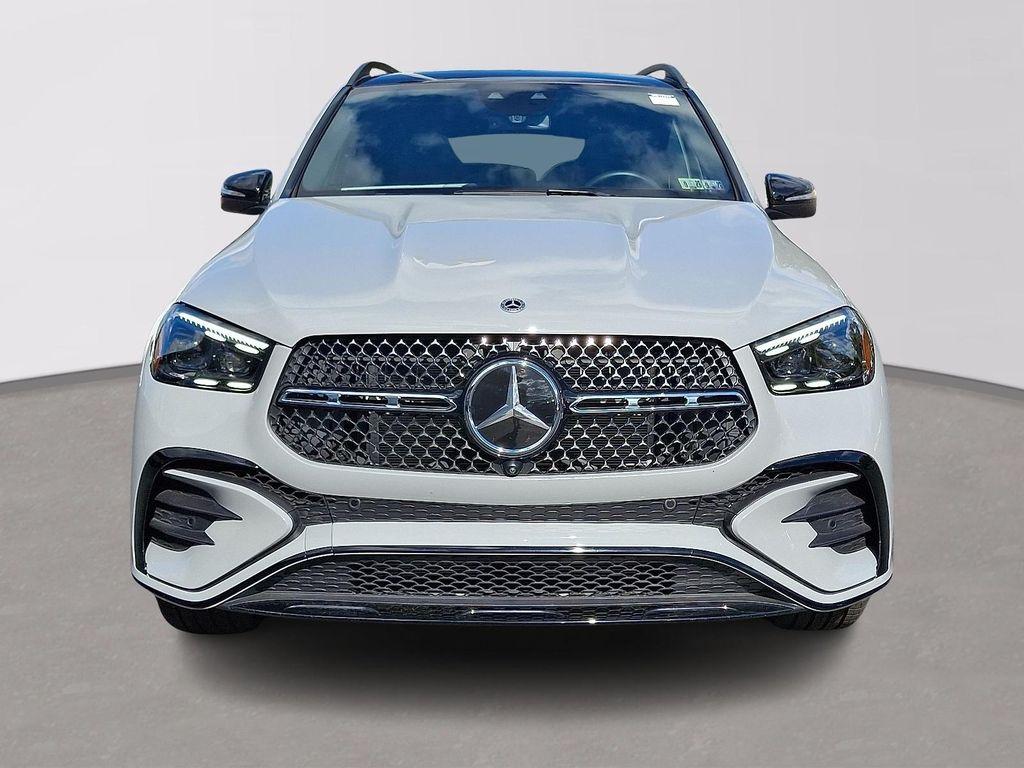 new 2025 Mercedes-Benz GLE 580 car, priced at $105,660
