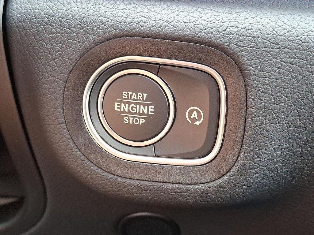 new 2026 Mercedes-Benz GLE 350 car, priced at $68,115