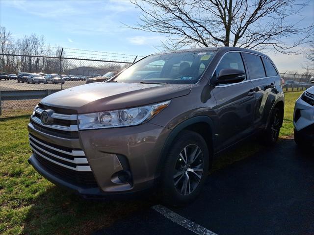 used 2017 Toyota Highlander car, priced at $21,646