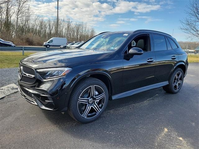 new 2024 Mercedes-Benz GLC 300 car, priced at $61,110