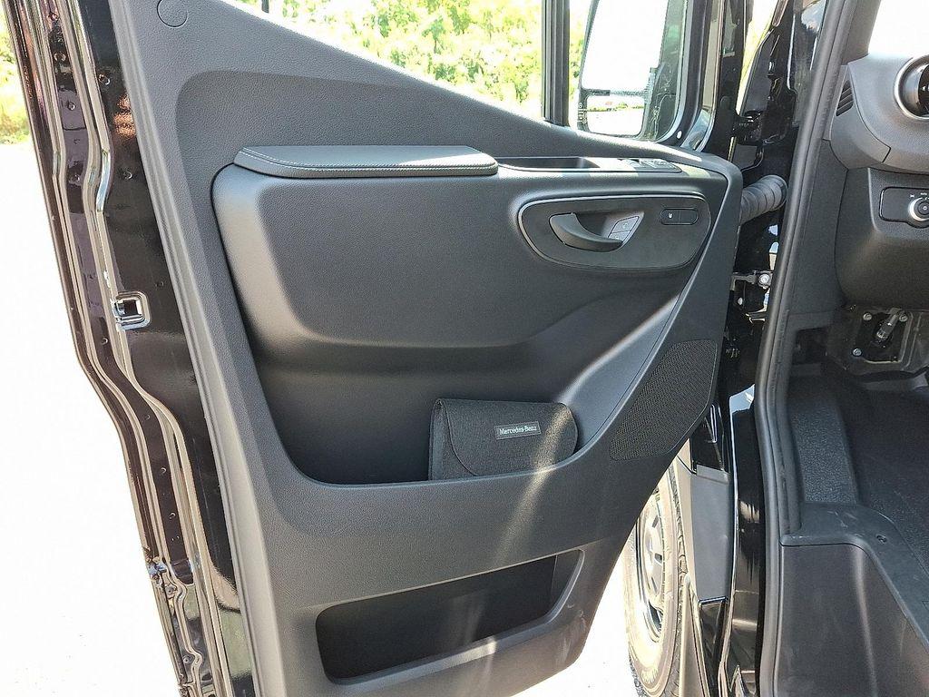 new 2025 Mercedes-Benz Sprinter 2500 car, priced at $82,366