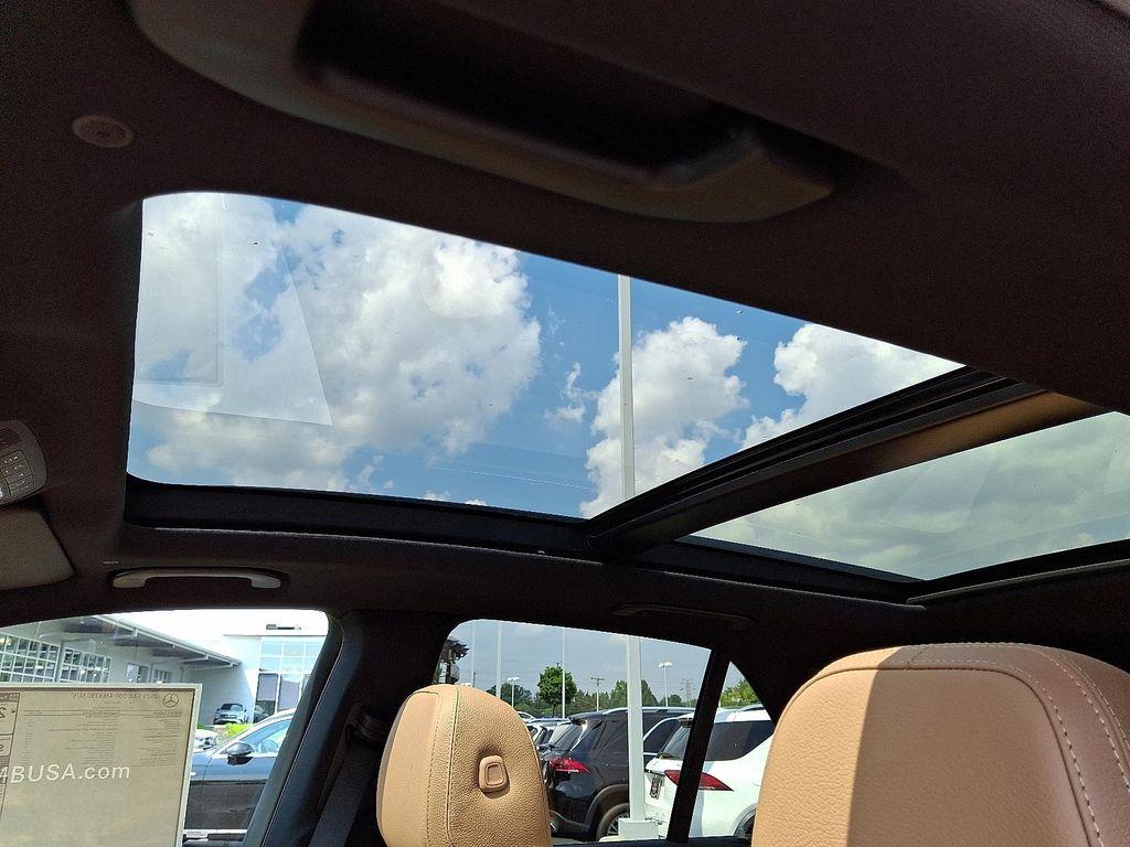 used 2025 Mercedes-Benz GLE 350 car, priced at $71,804