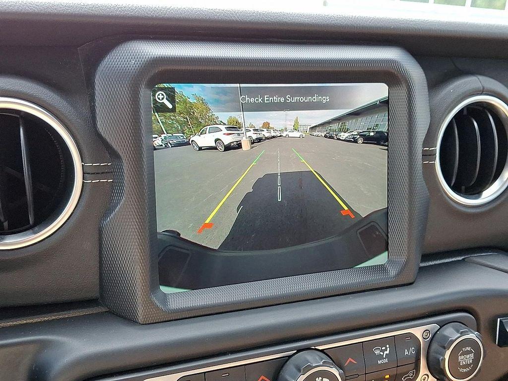 used 2022 Jeep Gladiator car, priced at $31,518