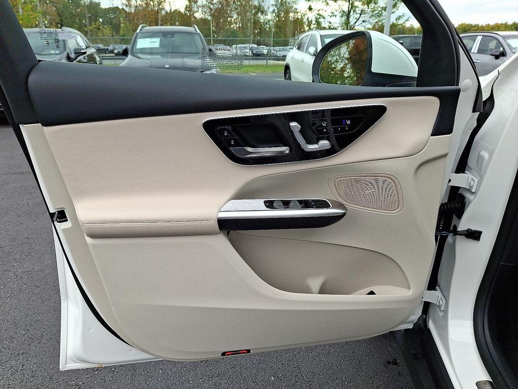 new 2026 Mercedes-Benz GLC 300 car, priced at $56,195