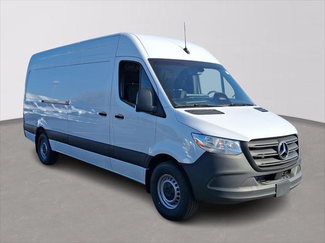 new 2025 Mercedes-Benz Sprinter 2500 car, priced at $65,308