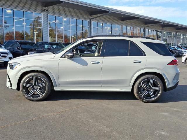 new 2025 Mercedes-Benz GLE 450 car, priced at $84,740