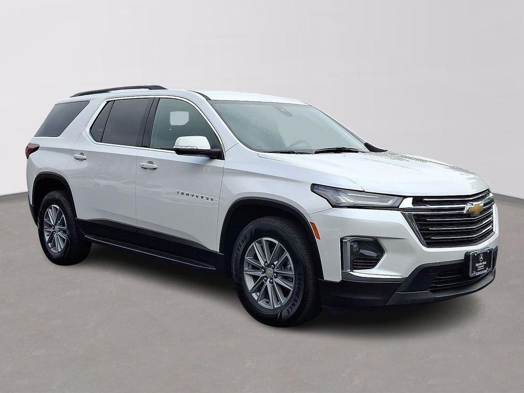 used 2022 Chevrolet Traverse car, priced at $26,994