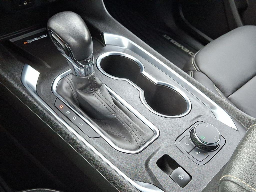 used 2022 Chevrolet Traverse car, priced at $26,994