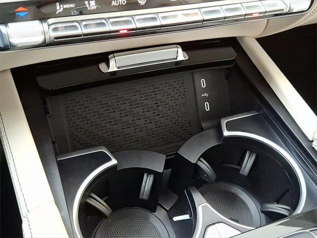 used 2025 Mercedes-Benz GLE 450 car, priced at $72,400